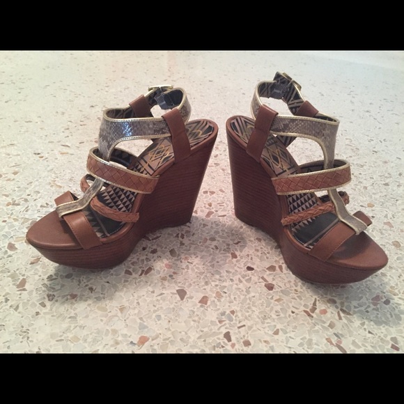 Jessica Simpson Kurtis Platform Wedge Sandals - Picture 4 of 5